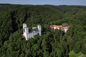 Zámek Castle Račice area